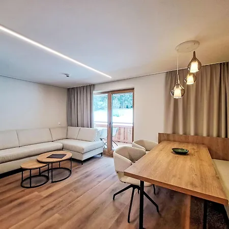 Iris-2 By Interhome 3*