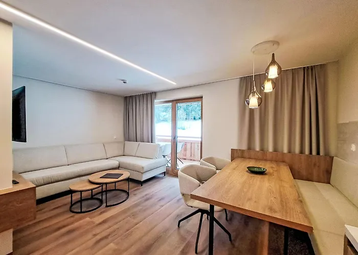 Iris-2 By Interhome 3*